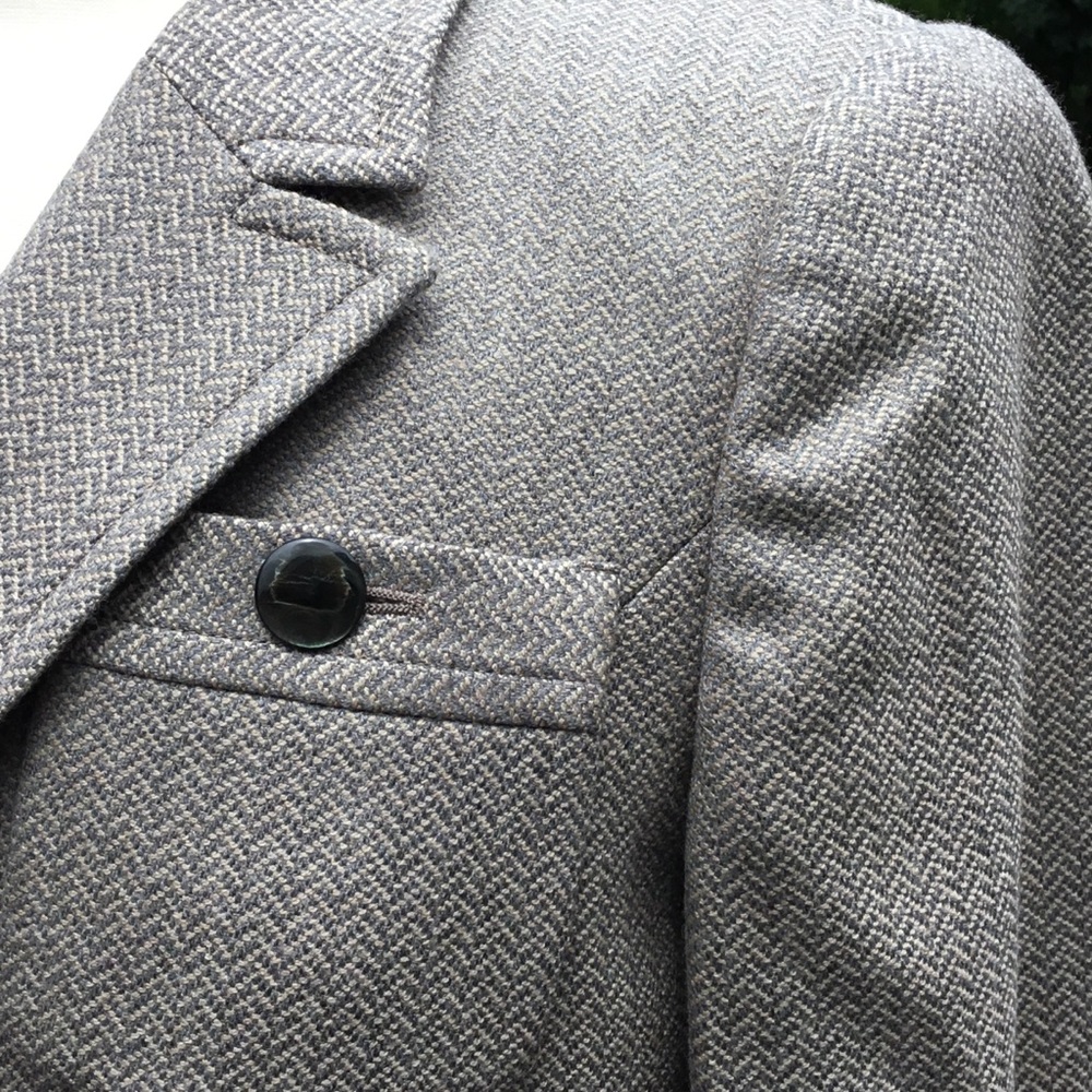 Armani Collezioni Virgin Wool Peplum Blazer - Picture 3 of 8